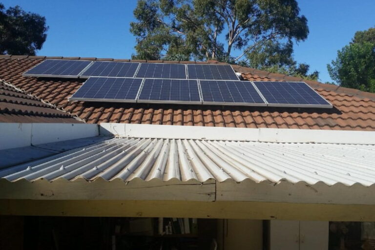 Impianti solari termici: come funzionano e i vantaggi che possono portare alle nostre abitazioni